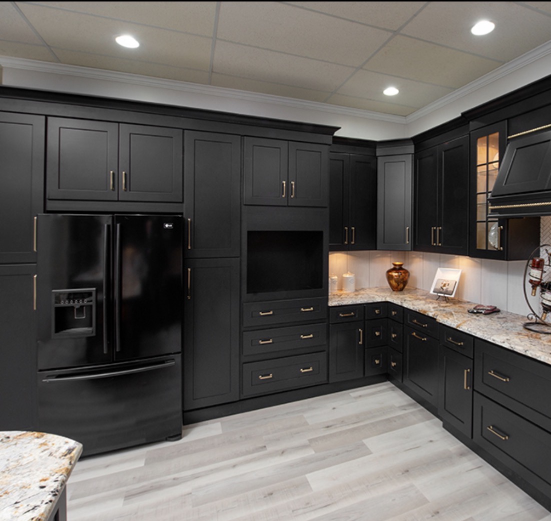 Traditional Transitional Kitchen Remodel by Pequa Remodeling project photo